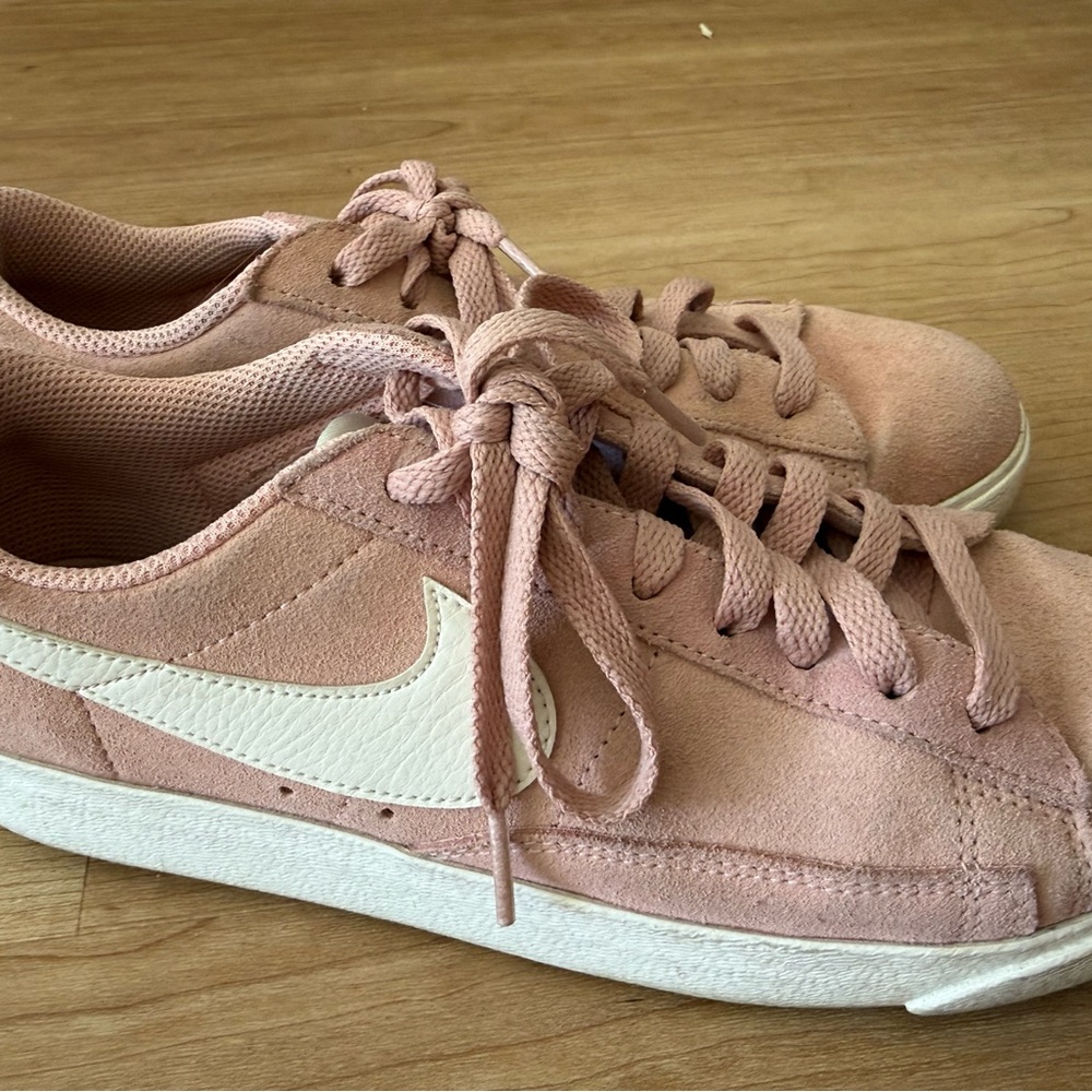 Nike Women's Blush Pink Suede Low-Top Sneakers with White Swoosh
